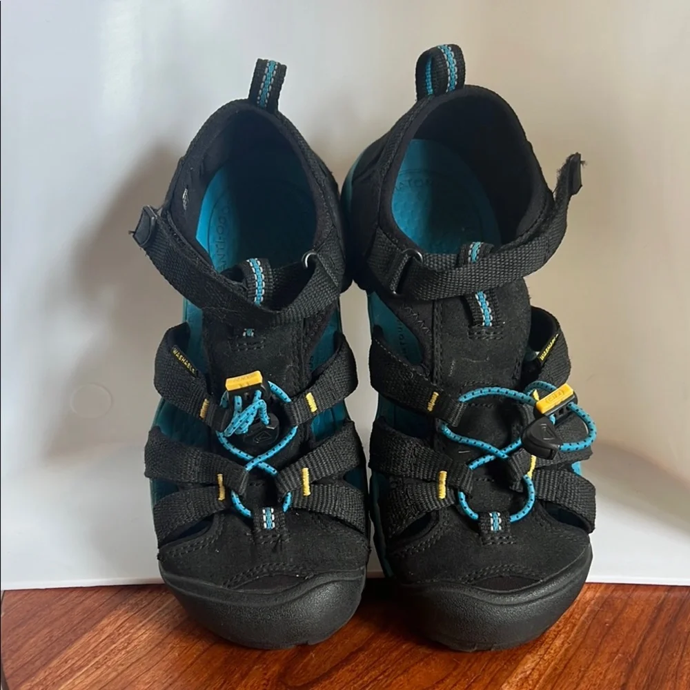 Keen Water Shoes Black and Blue with Rugged Outsole